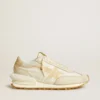 Marathon para mujer en nailon beige y piel gris con estrella estampada en beige
