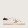 Super-Star para hombre con estrella de ante color arena y lengüeta trasera de piel con estampado de cocodrilo rojo