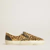 VCE Penstar para mujer en piel de potro con estampado de leopardo y lengüeta trasera de cuero negro