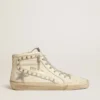 Zapatillas Slide con estrella de piel metalizada plateada y detalle de piel con estrellas