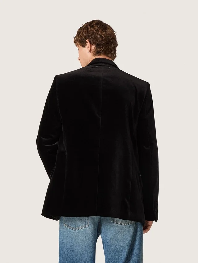 Americana de doble botonadura para hombre en terciopelo negro con solapas de satén negro