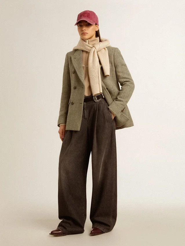 Americana de doble botonadura para mujer en lana de Shetland