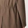 Americana de doble botonadura para mujer en mezcla de lana con estampado de chevron gris paloma