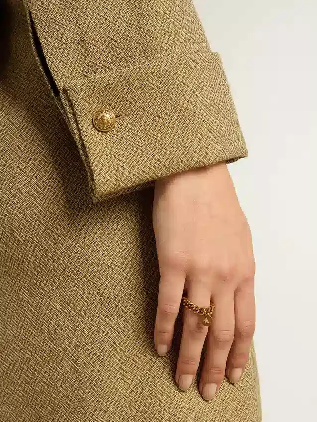 Anillo en color oro antiguo con eslabones flexibles