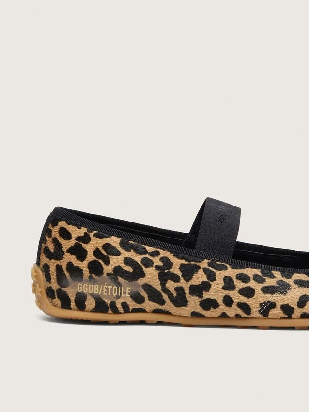 Bailarinas Étoile de piel de potro con estampado de leopardo, estrella bordada en negro y tira elástica
