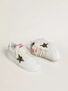 Ball Star con estrella de piel de potro con estampado de leopardo y lengüeta del talón de piel laminada negra