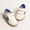 Ball Star Junior con estrella de piel azul metalizada y lengüeta en el talón