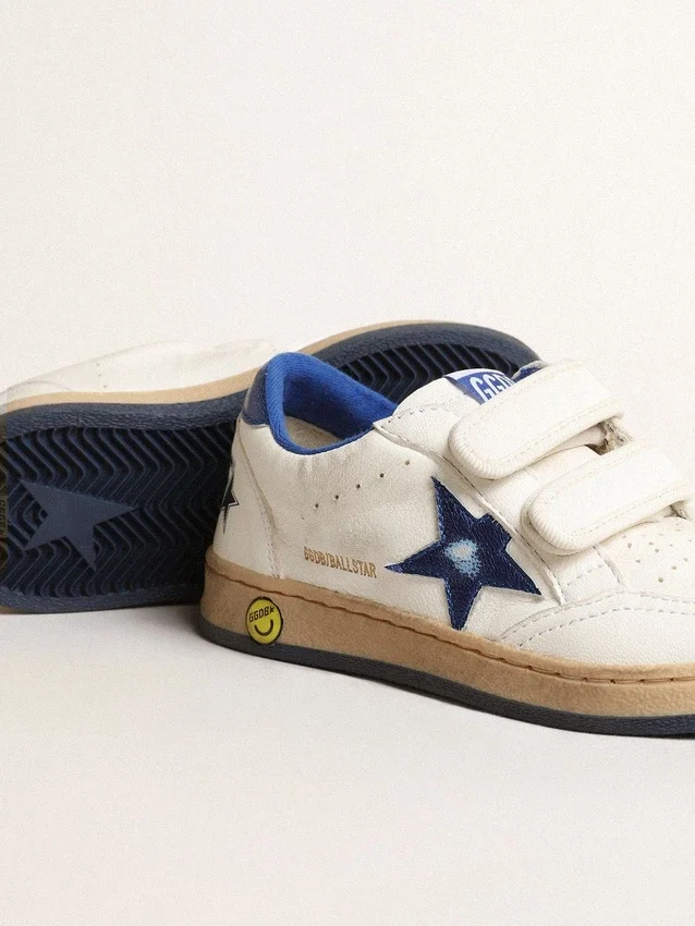 Ball Star Junior con estrella de piel azul metalizada y lengüeta en el talón