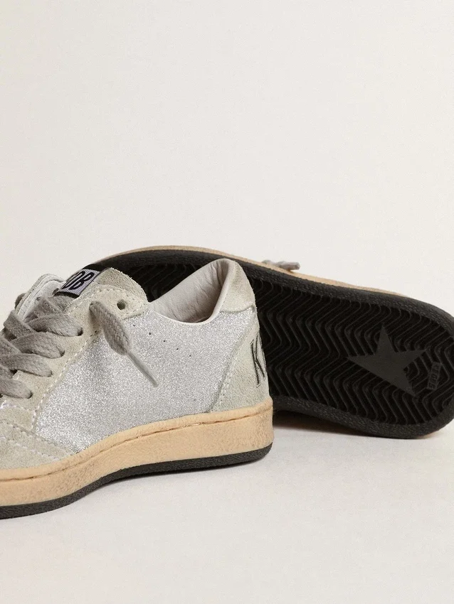 Ball Star Junior con purpurina y inserciones de ante gris hielo
