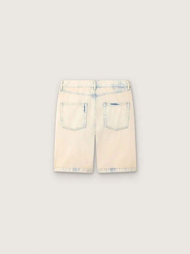 Bermudas de hombre en denim color arena claro