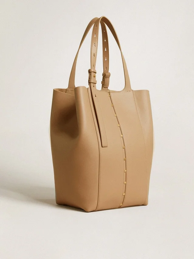 Bolso 24/7 North South en piel color capuchino con asas ajustables