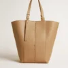 Bolso 24/7 North South en piel color capuchino con asas ajustables