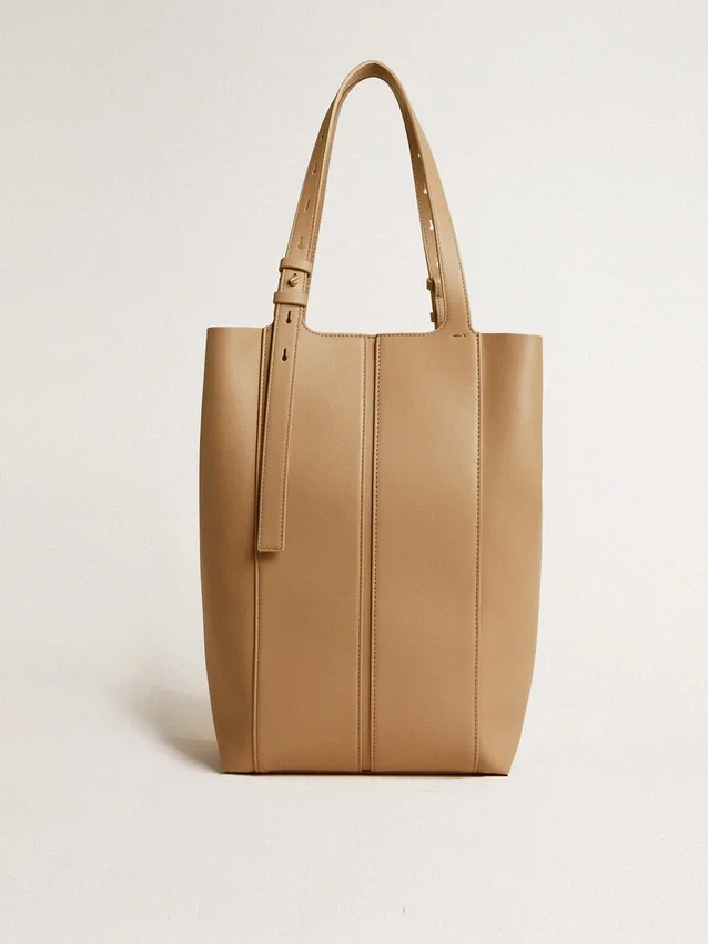 Bolso 24/7 North South en piel color capuchino con asas ajustables
