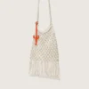 Bolso de macramé para mujer de algodón color mantequilla con un colgante de langosta de piel