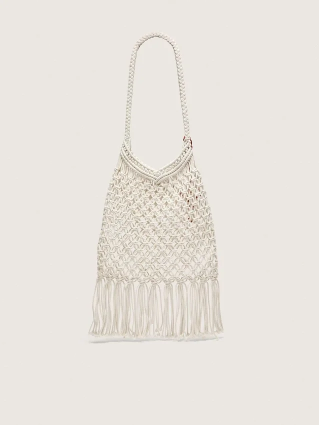 Bolso de macramé para mujer de algodón color mantequilla con un colgante de langosta de piel