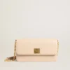 Bolso Gioia en piel repujada rosa pálido con detalles dorados