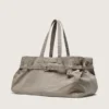 Bolso tote de lona antracita con bordados y detalles en plata envejecida