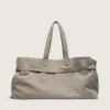 Bolso tote de lona antracita con bordados y detalles en plata envejecida
