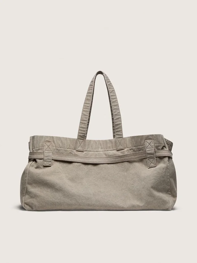 Bolso tote de lona antracita con bordados y detalles en plata envejecida
