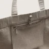 Bolso tote de lona antracita con bordados y detalles en plata envejecida
