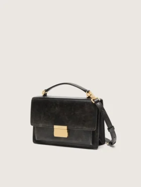 Bolso Venezia en piel envejecida negra con detalles dorados