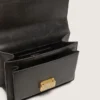 Bolso Venezia en piel envejecida negra con detalles dorados