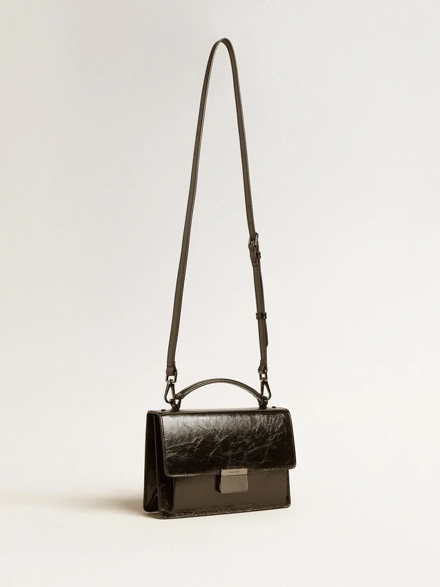 Bolso Venezia en piel metalizada negra con detalles en negro