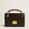 Bolso Venezia en piel negra con estampado de tablero y pañuelo multicolor