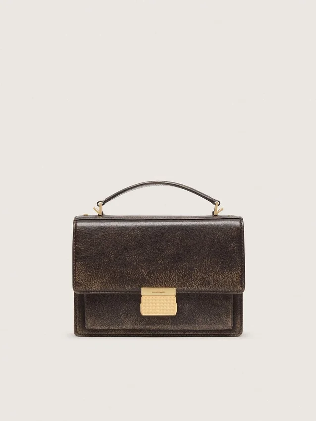 Bolso Venezia en piel vintage marrón oscuro con relieve y detalles dorados
