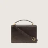 Bolso Venezia en piel vintage marrón oscuro con relieve y detalles dorados