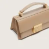 Bolso Venezia pequeño en piel beige con detalles dorados