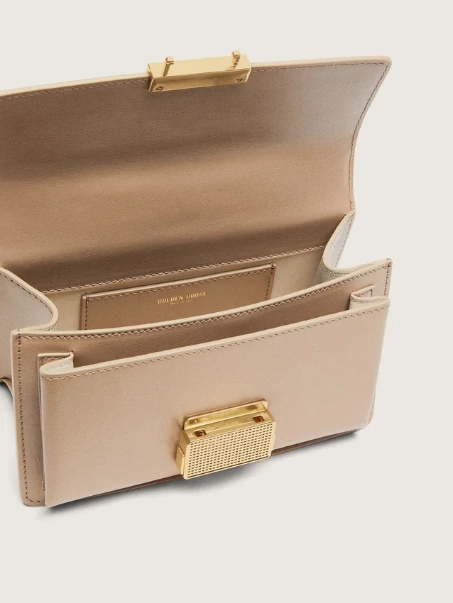 Bolso Venezia pequeño en piel beige con detalles dorados