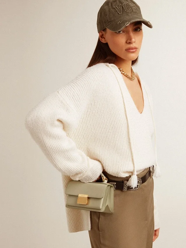 Bolso Venezia pequeño en piel granulada gris mineral con detalles dorados