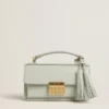 Bolso Venezia pequeño en piel granulada gris mineral con detalles dorados