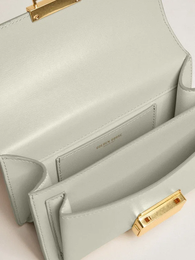 Bolso Venezia pequeño en piel granulada gris mineral con detalles dorados