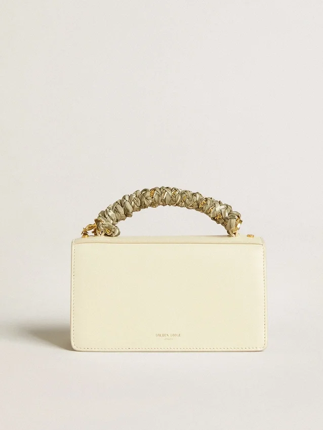 Bolso Venezia pequeño en piel repujada color mantequilla con bufanda trenzada y doble colgante