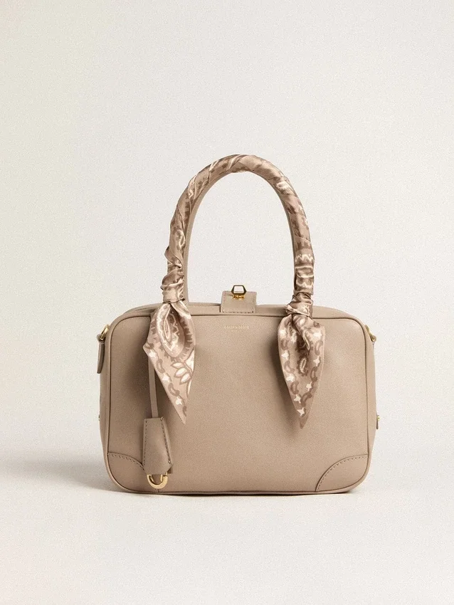 Bolso Vita en piel color topo con detalles dorados