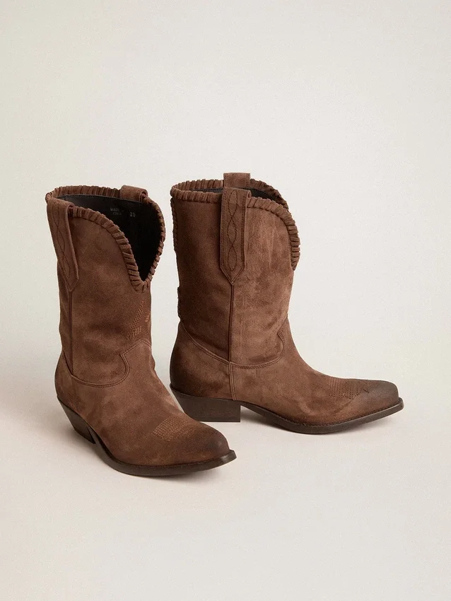 Botas bajas de mujer en ante lavado marrón oscuro