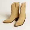 Botas bajas Wish Star en ante encerado color arena con estrella bordada