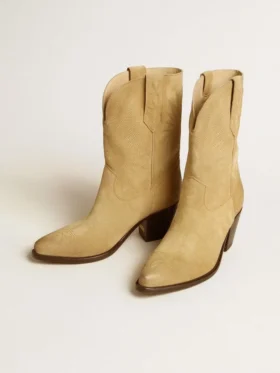 Botas bajas Wish Star en ante encerado color arena con estrella bordada