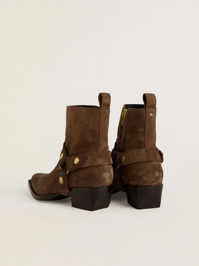 Botas Debbie de caña baja en ante gris paloma con hebilla extraíble