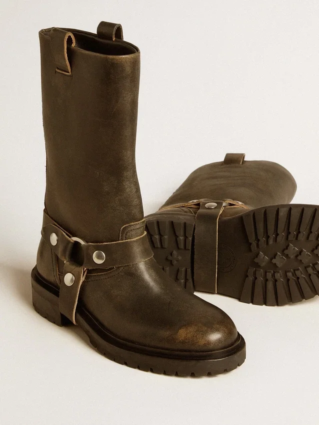 Botas Kurt de piel negra con hebilla plateada