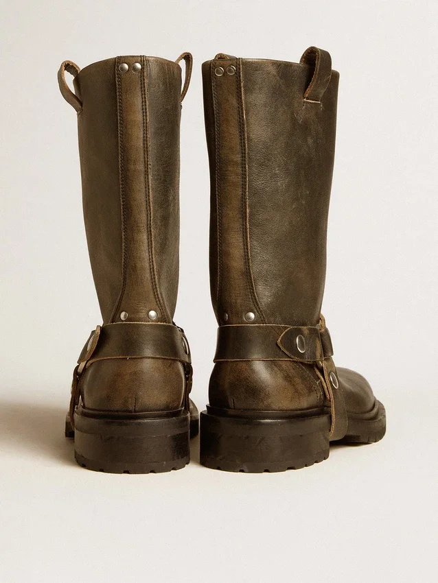 Botas Kurt de piel negra con hebilla plateada