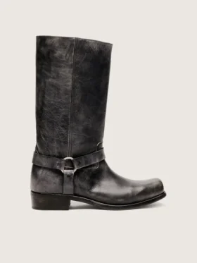 Botas moteras altas para hombre de piel negra con correa y hebilla plateada