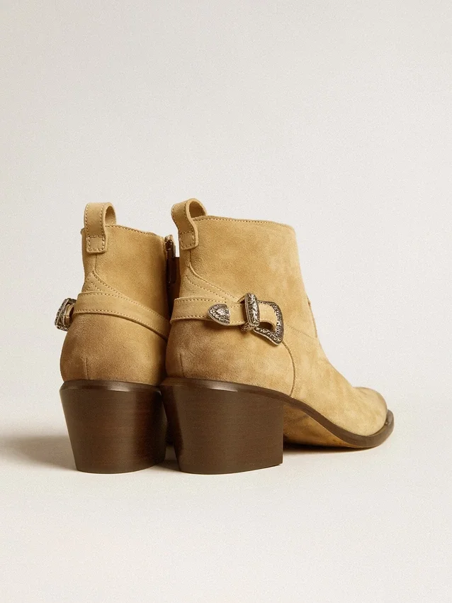 Botas Patty de ante encerado color arena