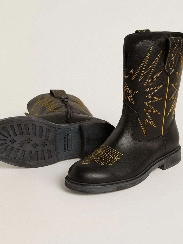 Botas Wish Junior de piel negra con estrella bordada en amarillo
