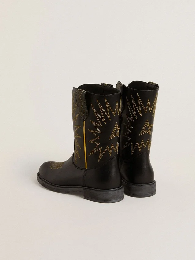 Botas Wish Junior de piel negra con estrella bordada en amarillo