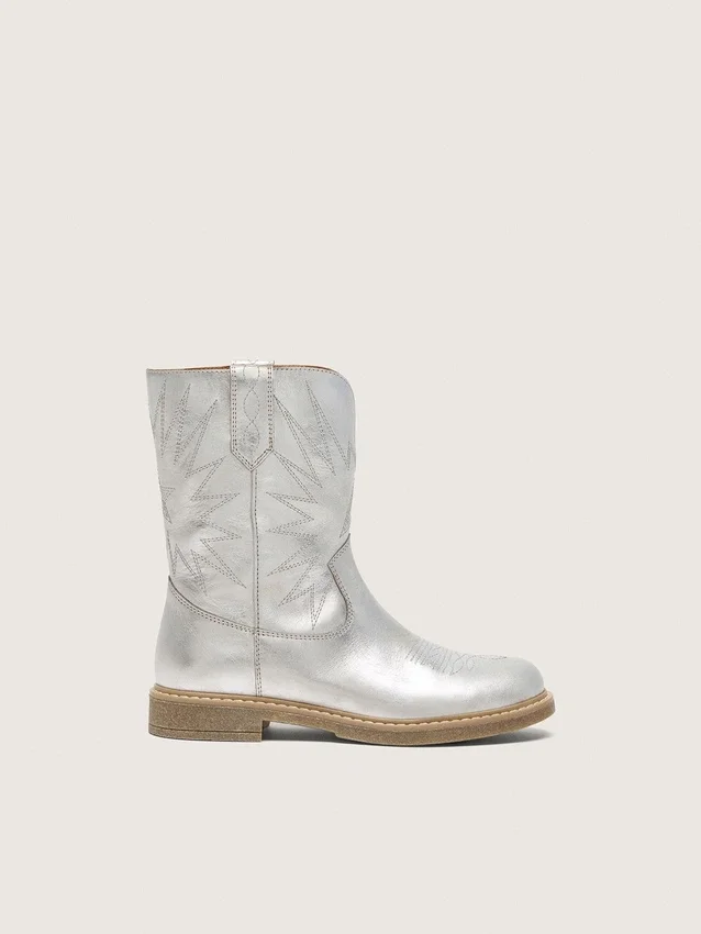 Botas Wish para niños en piel metalizada plateada con bordado de estrellas