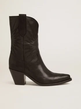 Botas Wish Star de caña baja en piel negra con estrella incrustada tono sobre tono