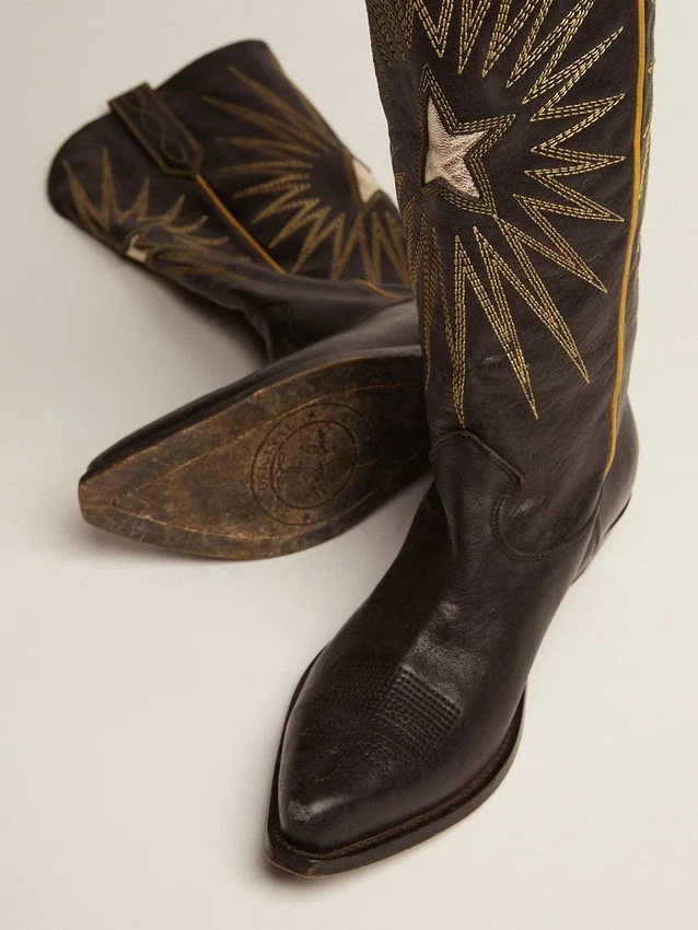 Botas Wish Star de piel negra con estrella incrustada de piel laminada en platino